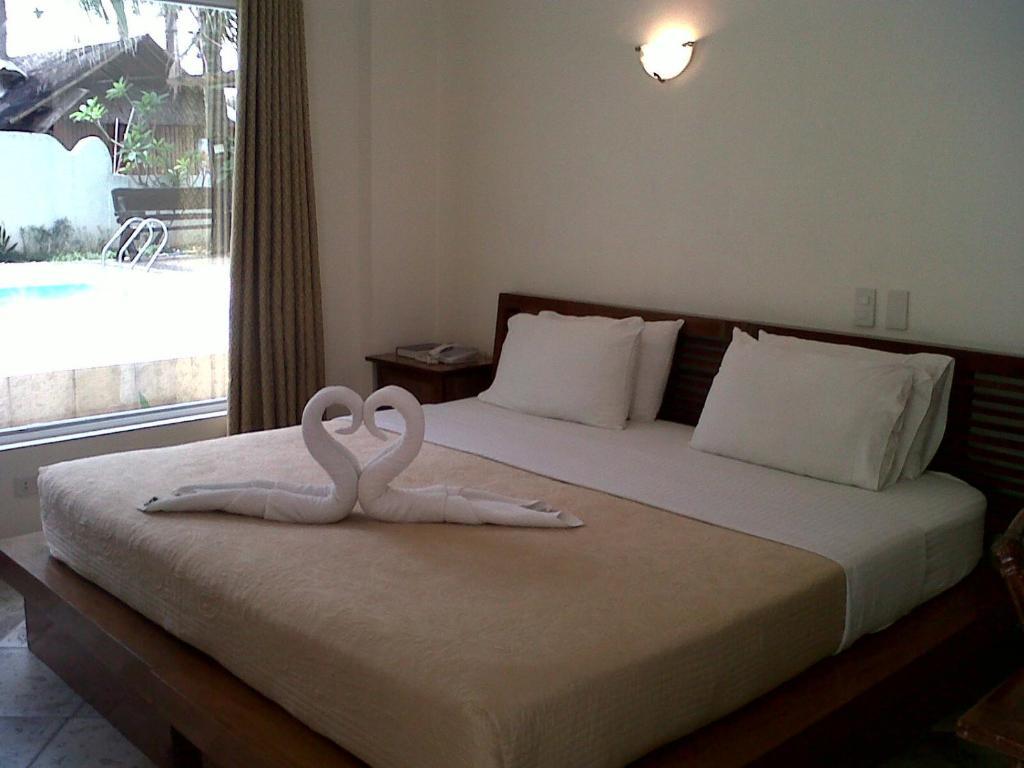 Balabag  Beachcomber Resort מראה חיצוני תמונה